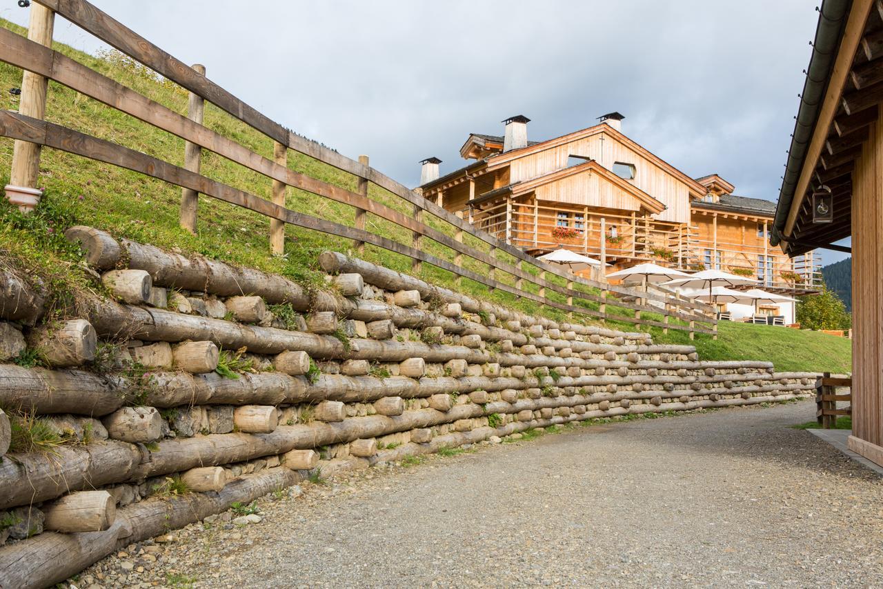 Chalet-Hôtel Borgo Eibn Mountain Lodge, The Originals Relais  Sauris Exterior foto